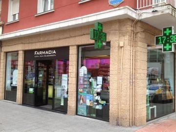 Farmacia Inma Olabarrieta fachada